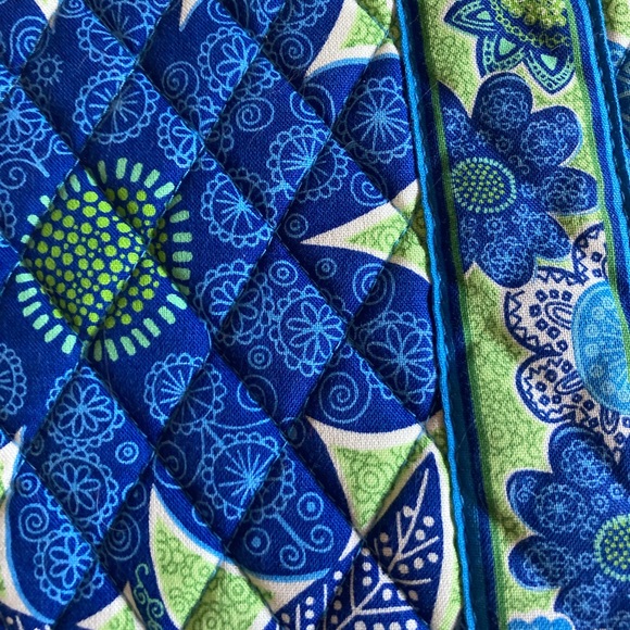 Vera Bradley iPad mini tablet case - Picture 3 of 7